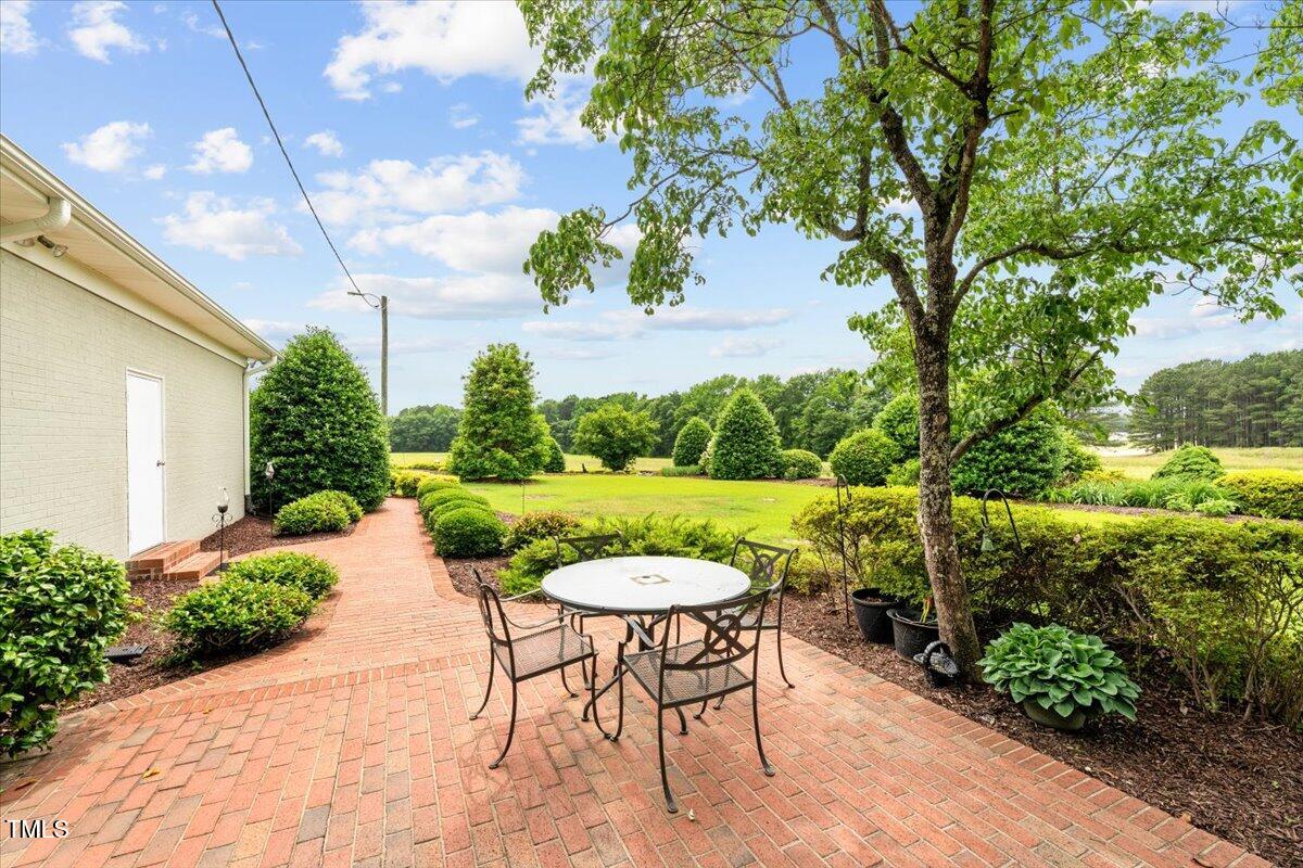 360 Country Way