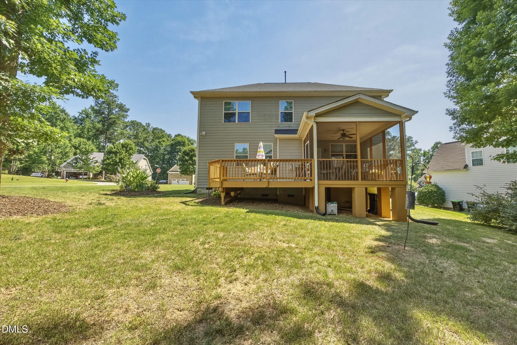 112 Somers Lane