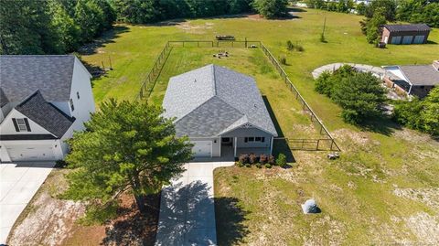 Single Family Residence in Hope Mills NC 2350 SMITH Road 1.jpg