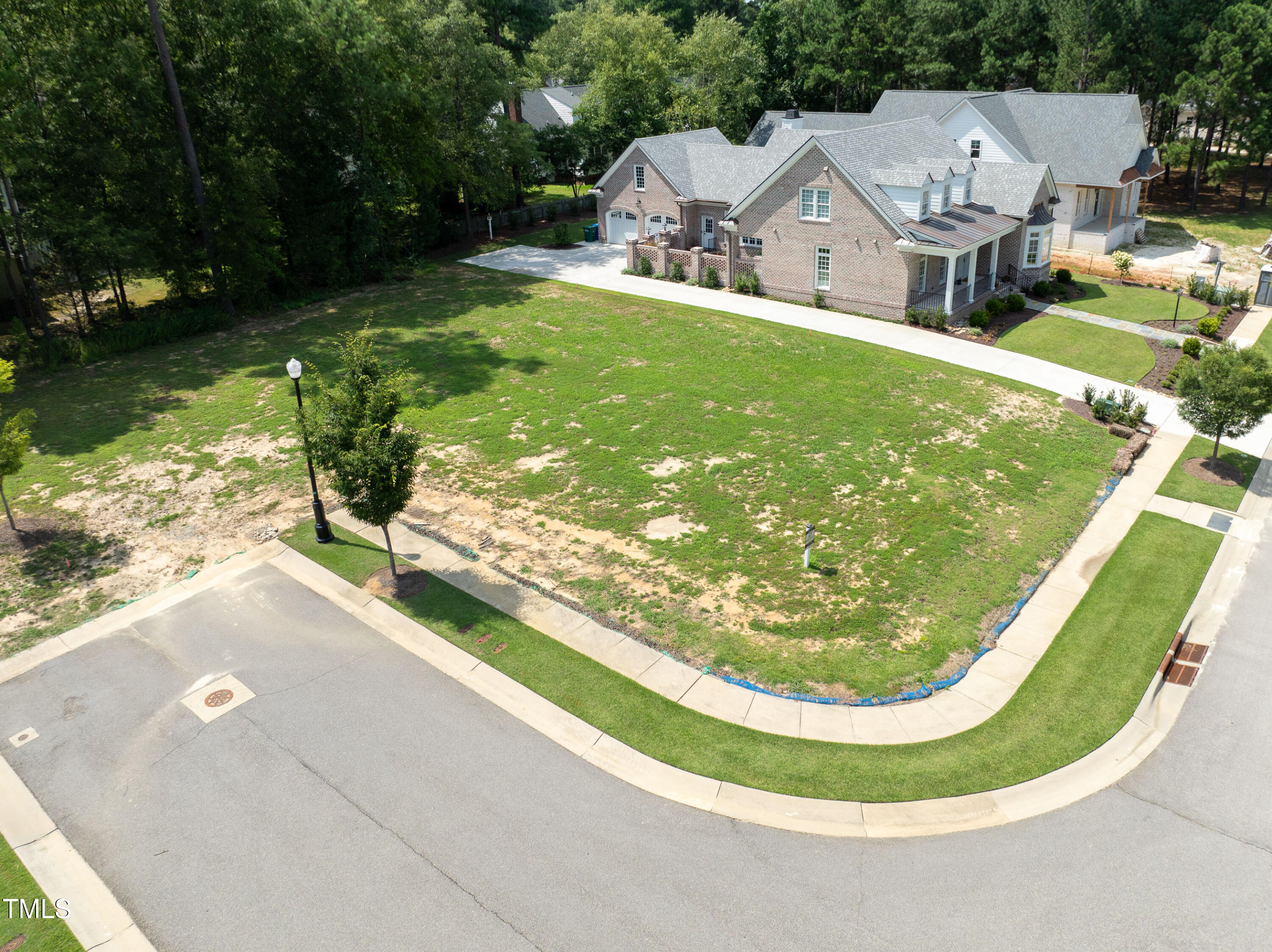 1130 Azalea Lane NW