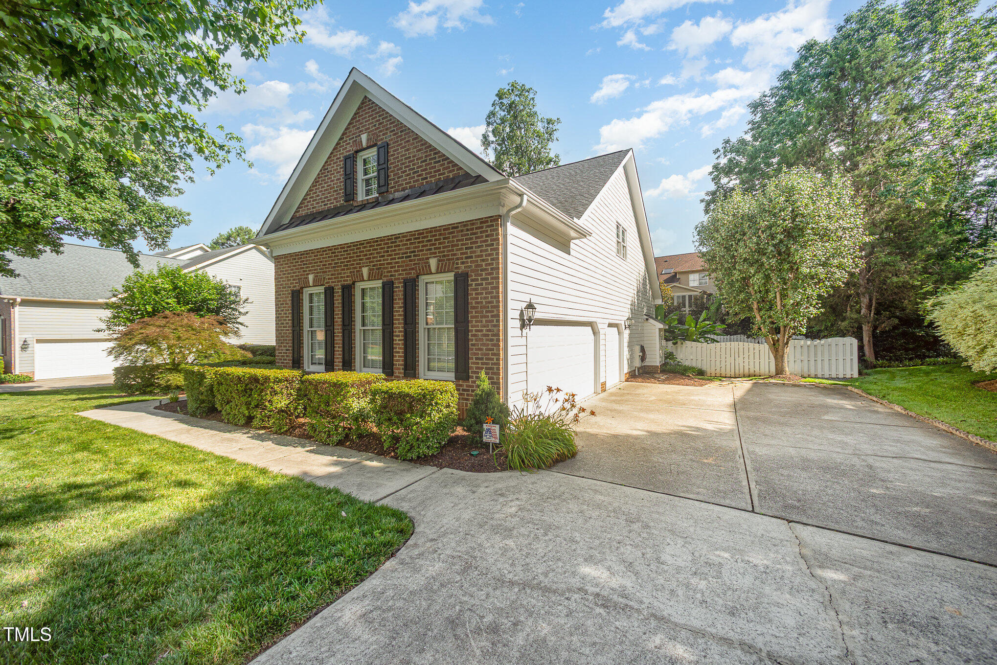 9021 Winged Thistle Court
