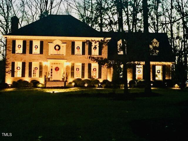 105 Abbotsford Court