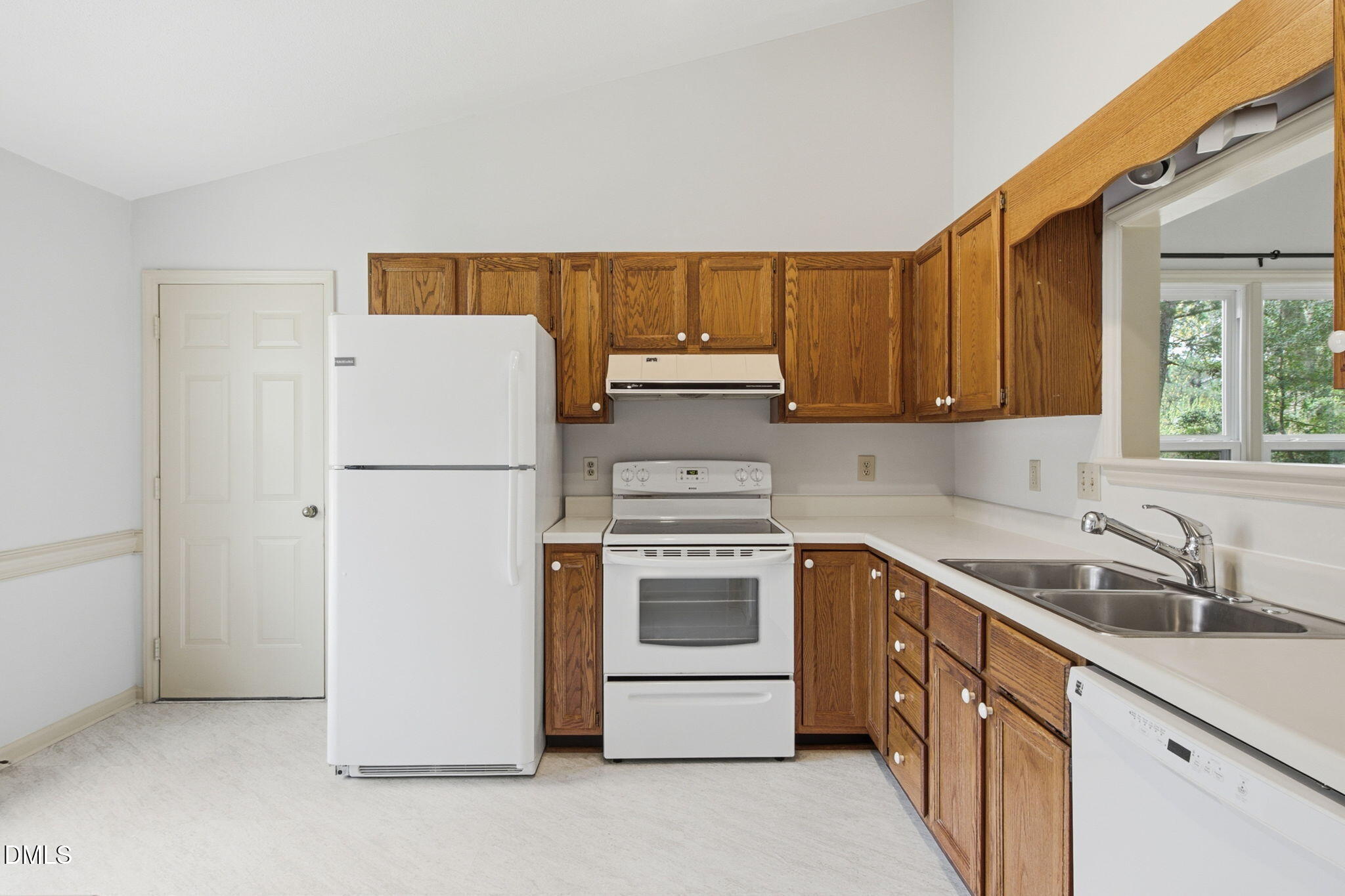 1501 Ferncliff Circle