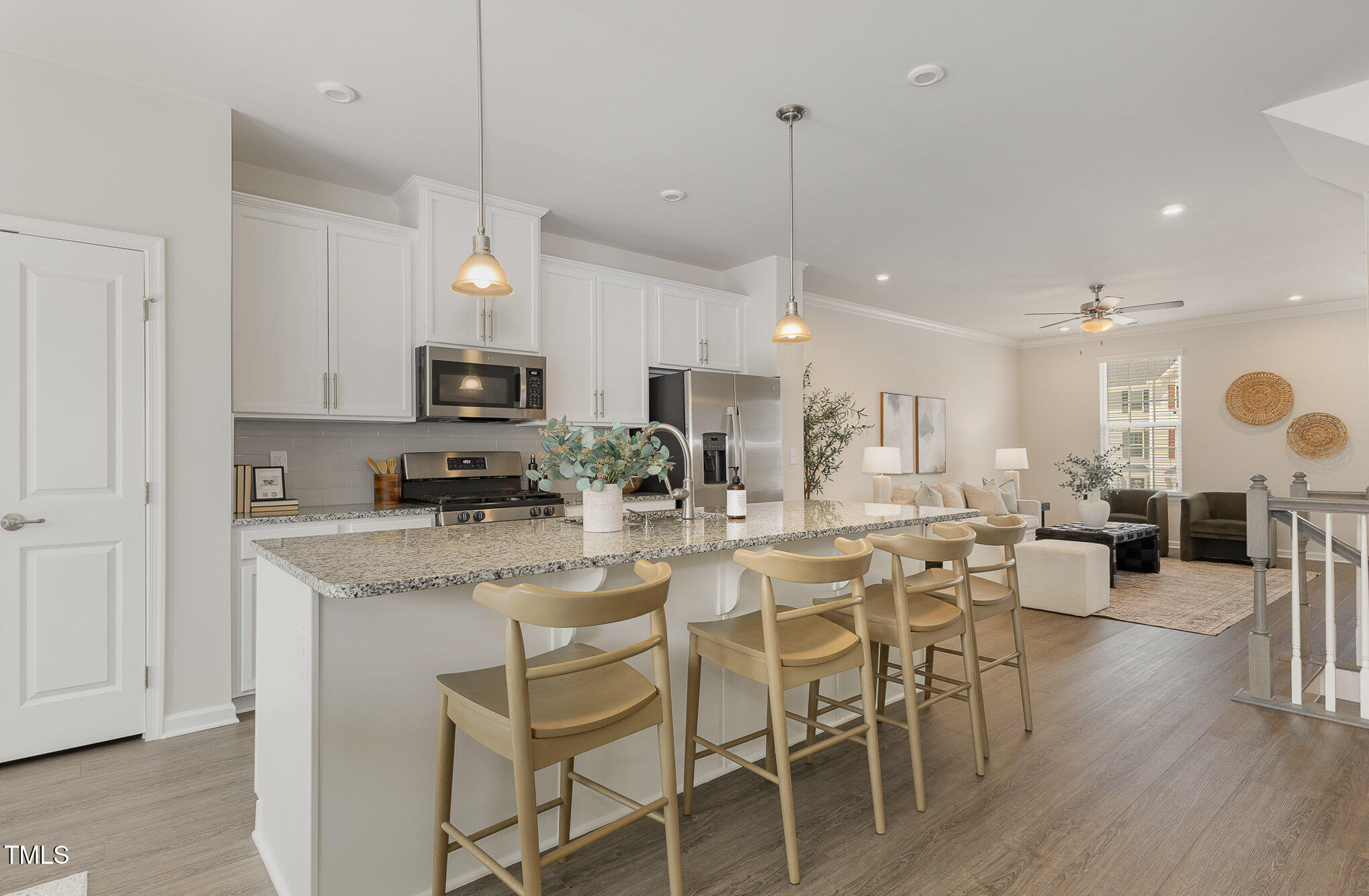 6422 Pathfinder Way