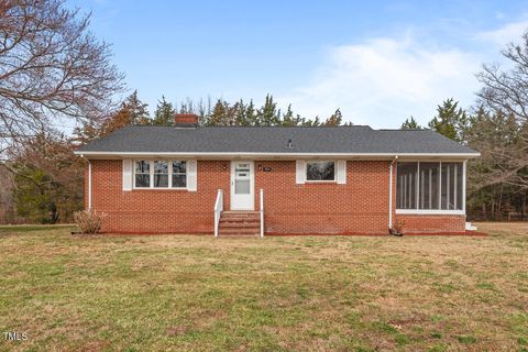 7415 Old Oxford Road Bahama NC 27503