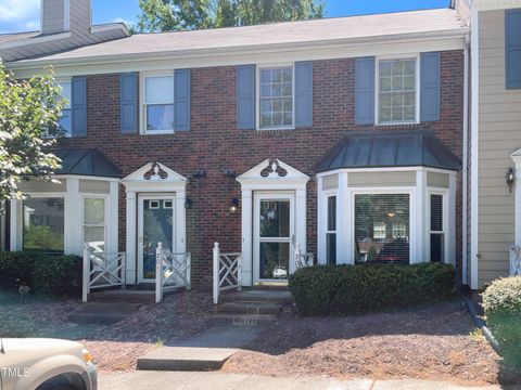 Townhouse in Chapel Hill NC 202 Standish Drive.jpg