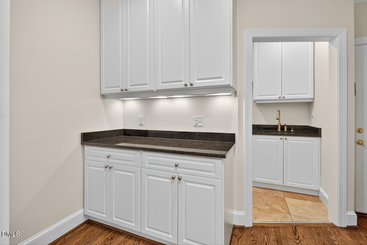 Chapel Hill, North Carolina 27514, United States, 5 Bedrooms Bedrooms, ,5 BathroomsBathrooms,Residential,Active,244179