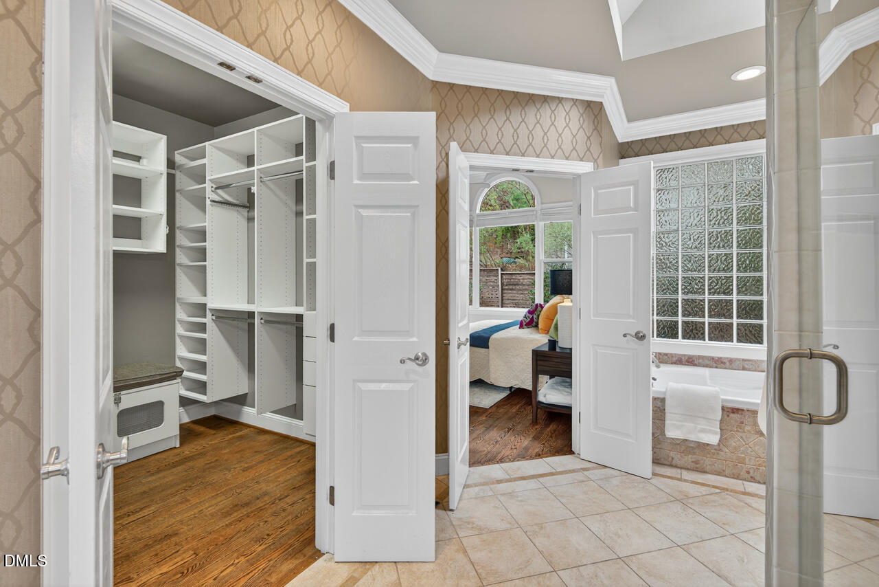 Chapel Hill, North Carolina 27514, United States, 5 Bedrooms Bedrooms, ,5 BathroomsBathrooms,Residential,Active,244179