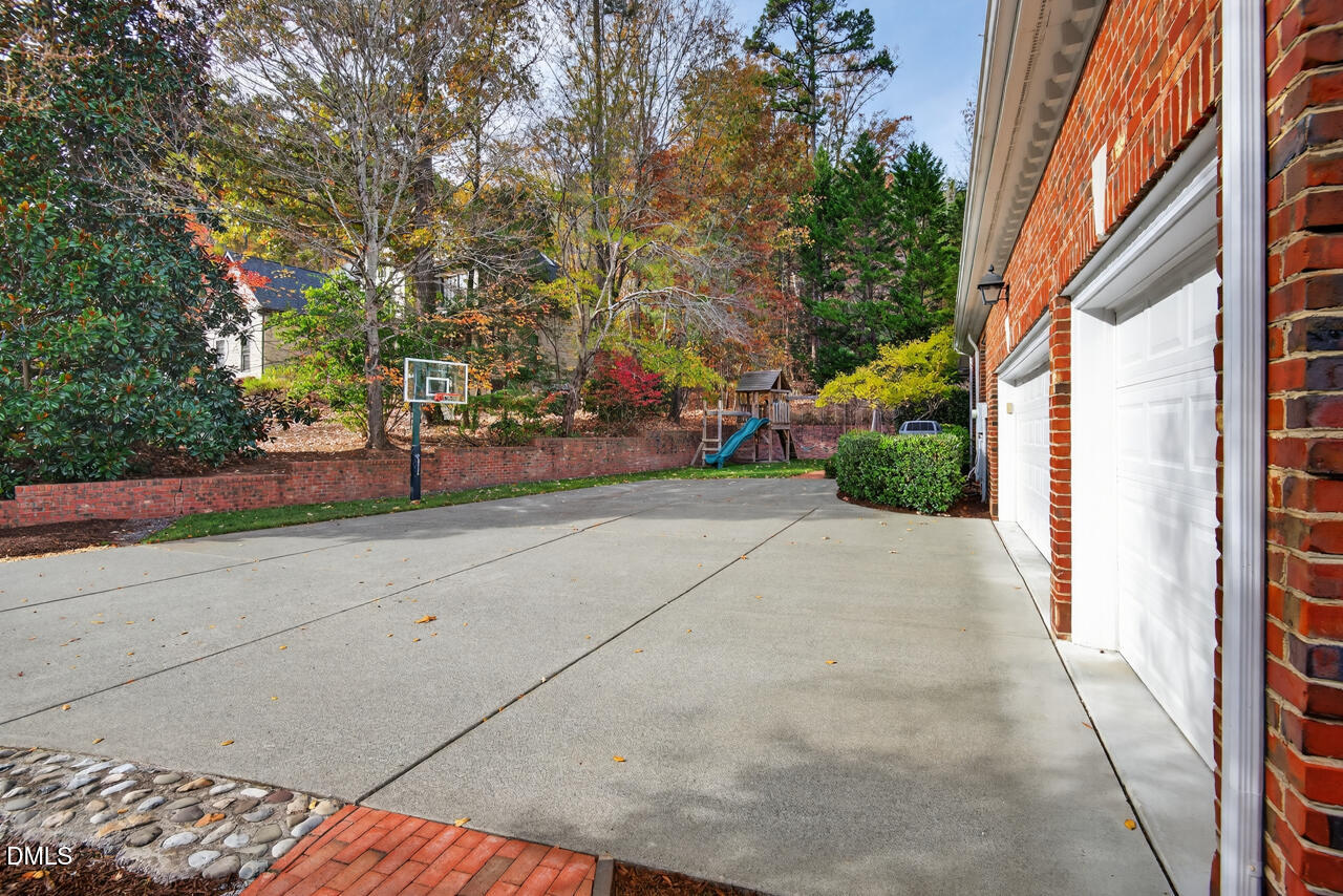 Chapel Hill, North Carolina 27514, United States, 5 Bedrooms Bedrooms, ,5 BathroomsBathrooms,Residential,Active,244179