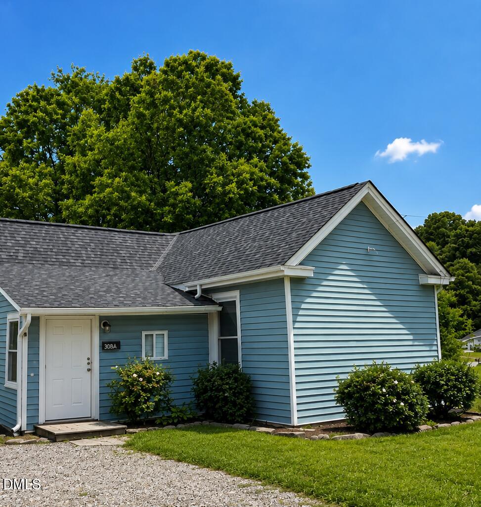 202 Bullock Street A & B