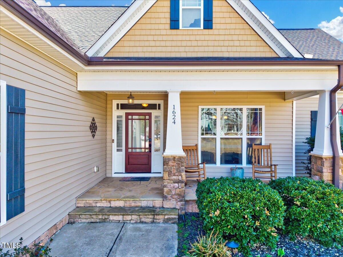 1624 Struble Circle