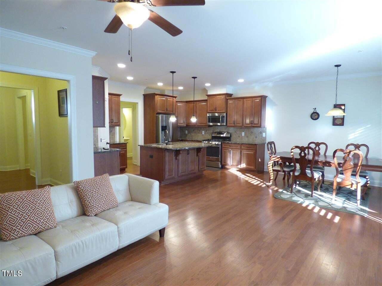 342 Rose Walk Lane