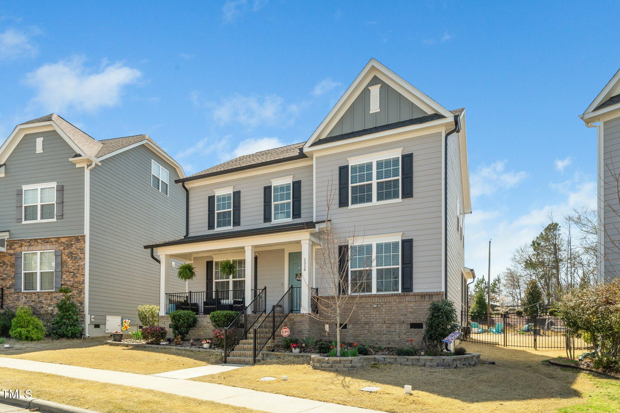 1516 Barn Door Drive