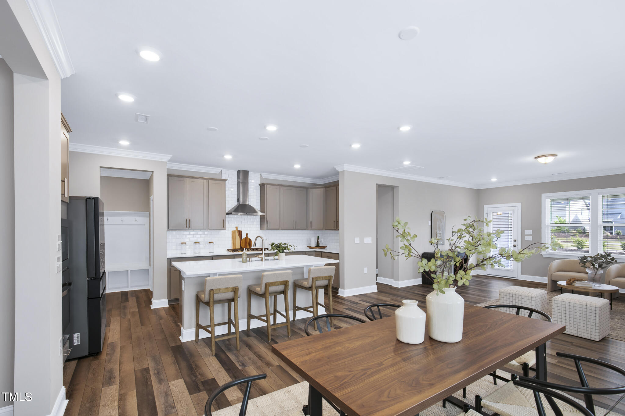 1740 Golden Honey Drive