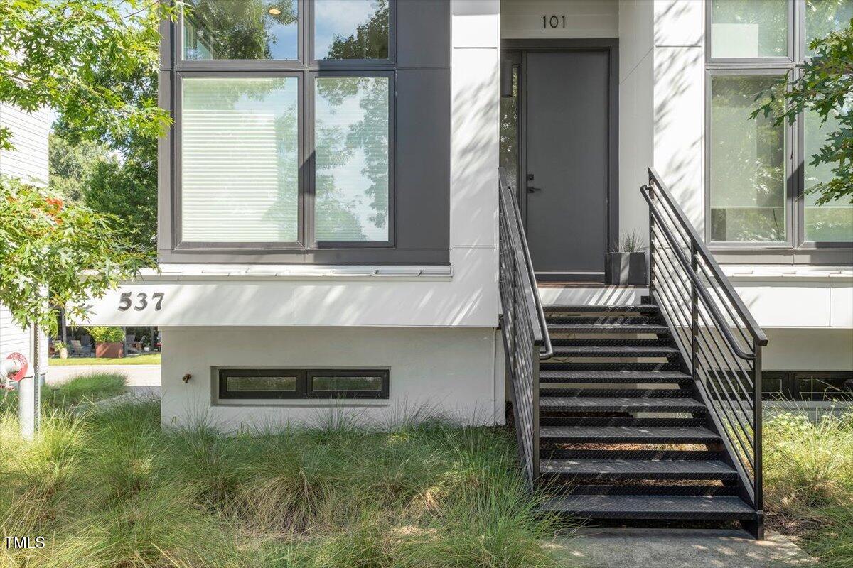 537 New Bern Avenue 101