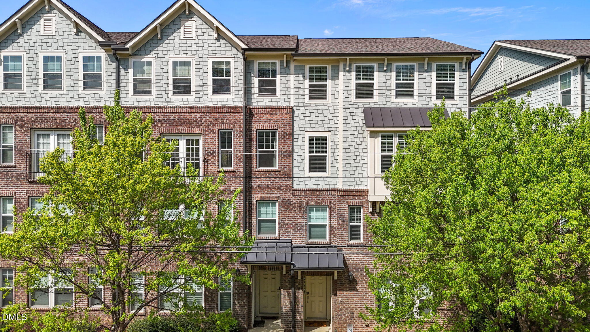 501 N Person Street 207