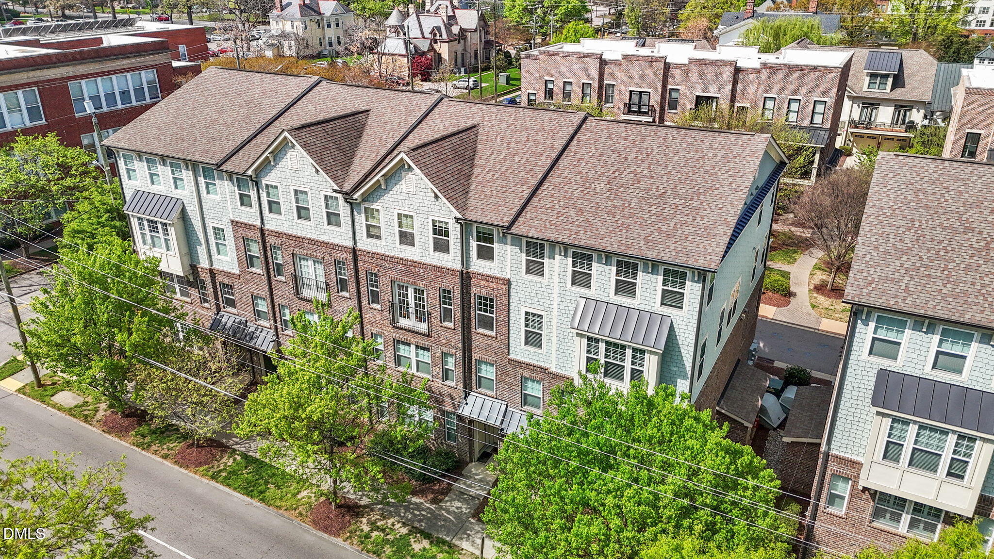 501 N Person Street 207