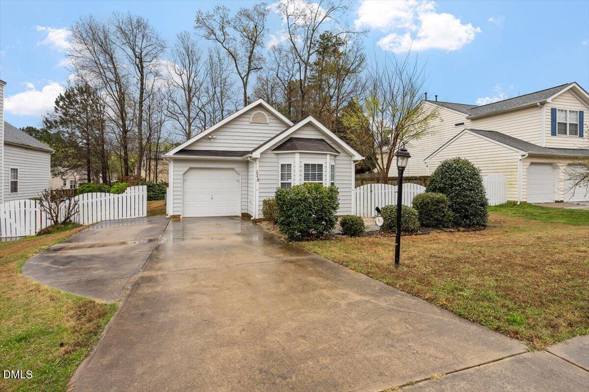 204 Thorncrest Drive