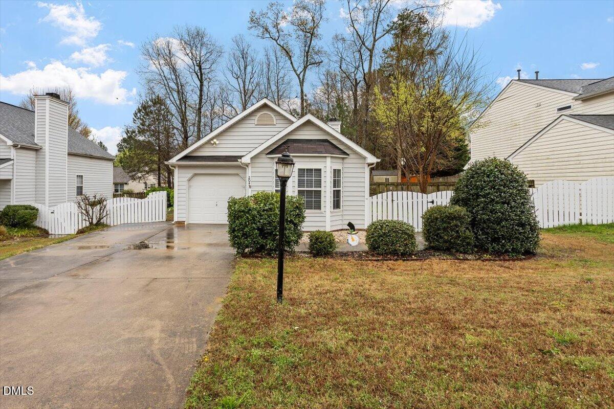 204 Thorncrest Drive