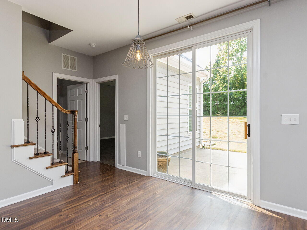 217 W Elm Avenue