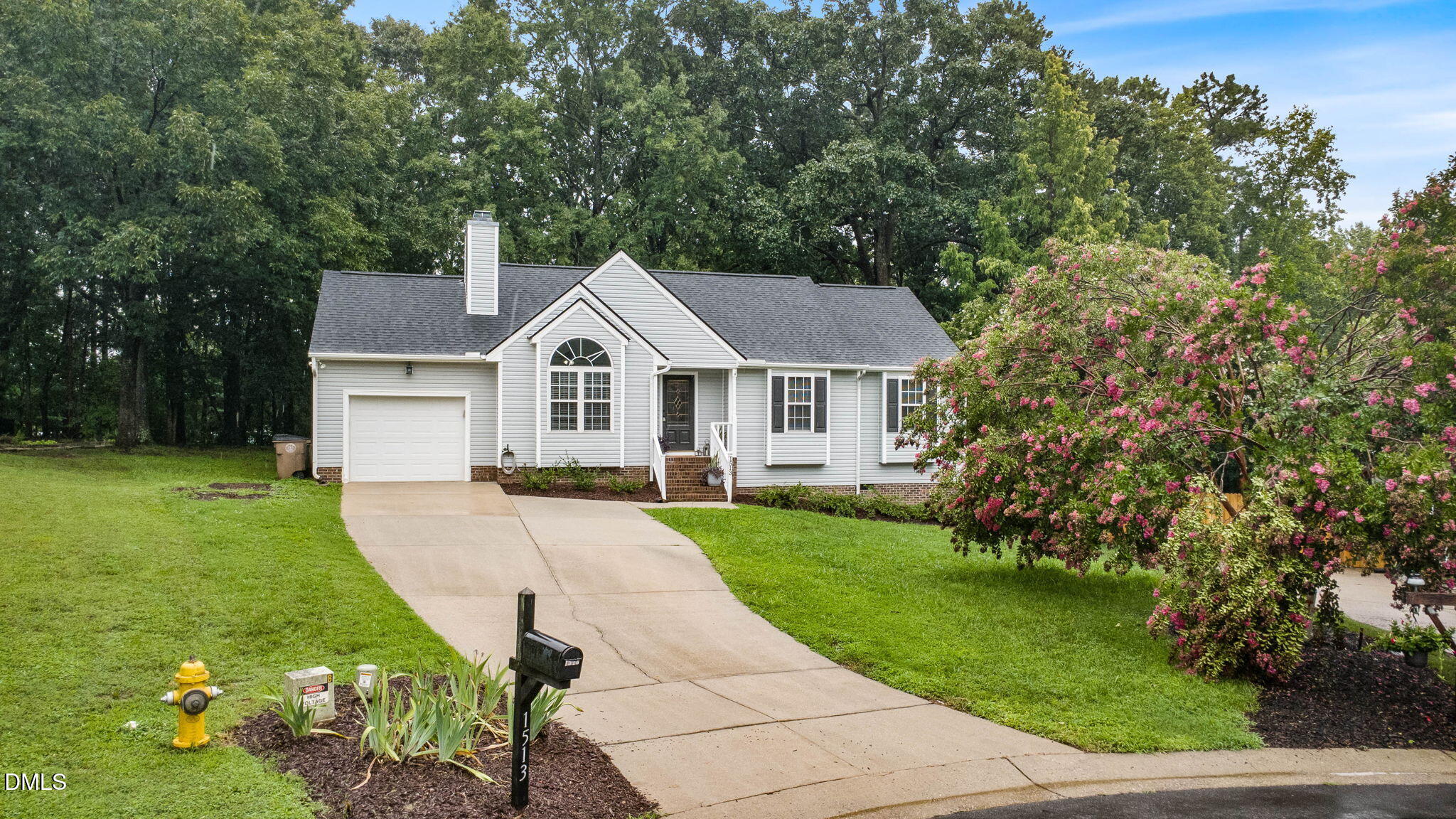 1513 Solunar Court