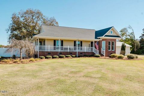 1676 Smithfield Highway Newton Grove NC 28366