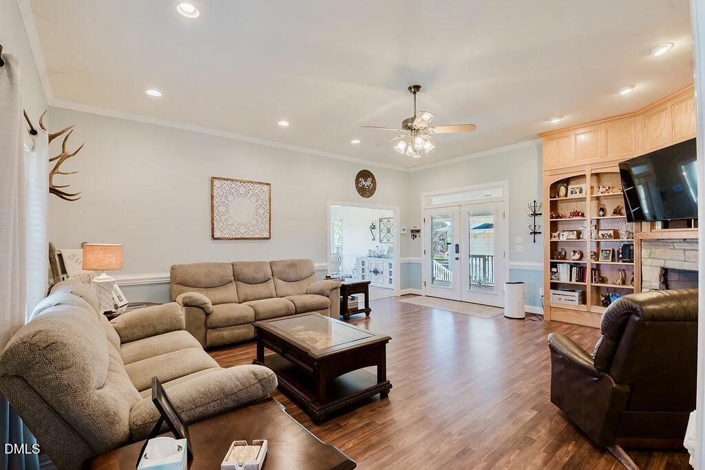 1676 Smithfield Highway