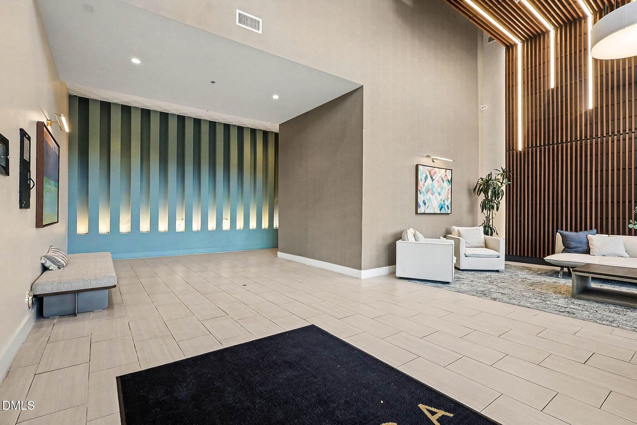 214 Hunt Street Apt 710