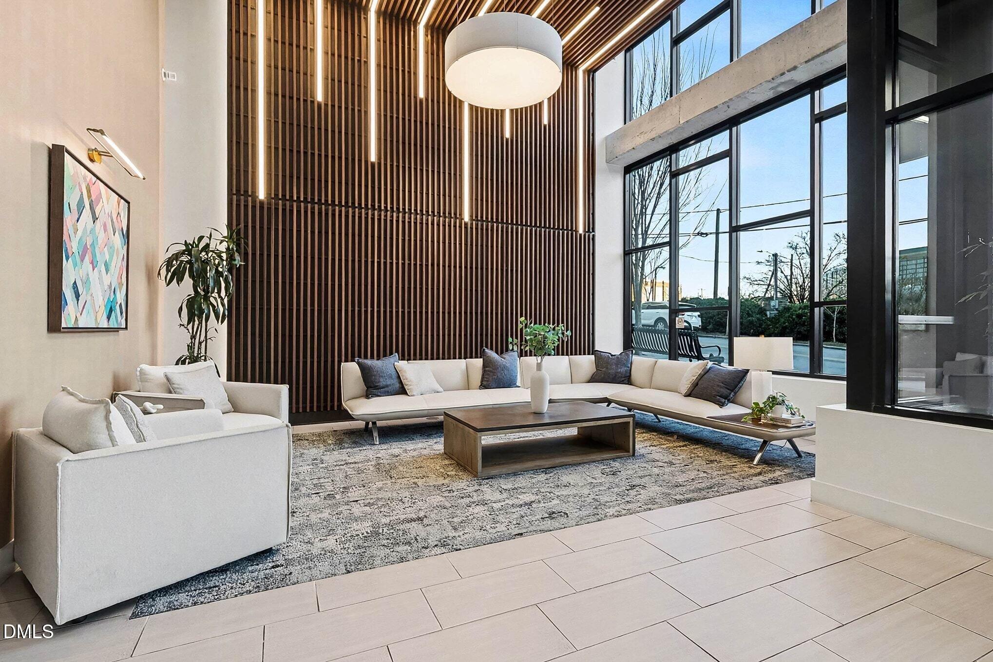 214 Hunt Street Apt 710