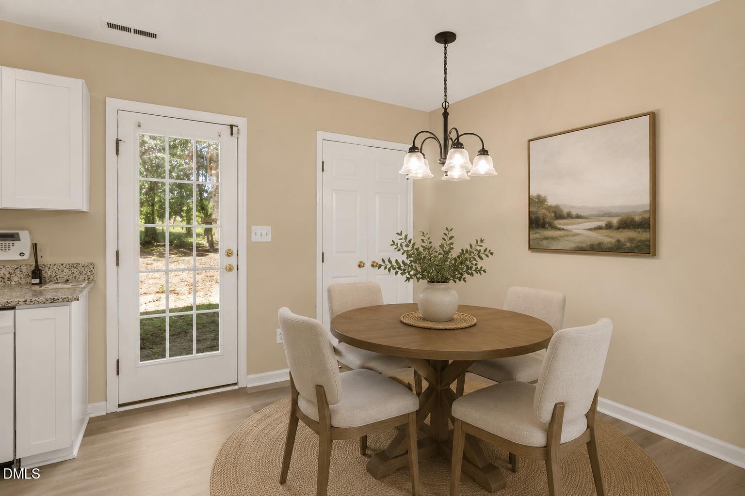 2125 Ventana Lane