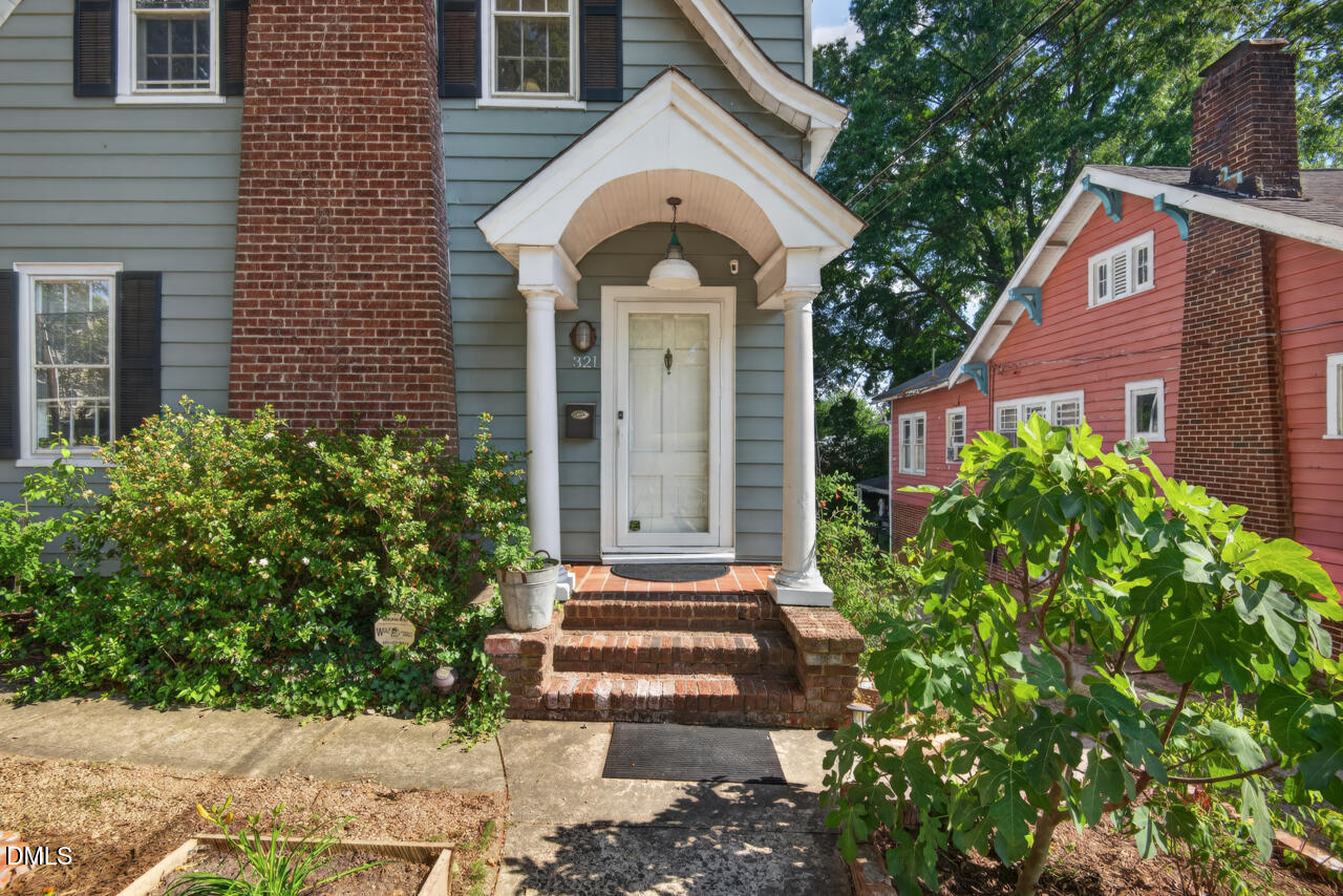 321 W Trinity Avenue