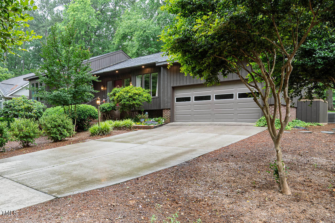 3285 Edinburgh Drive
