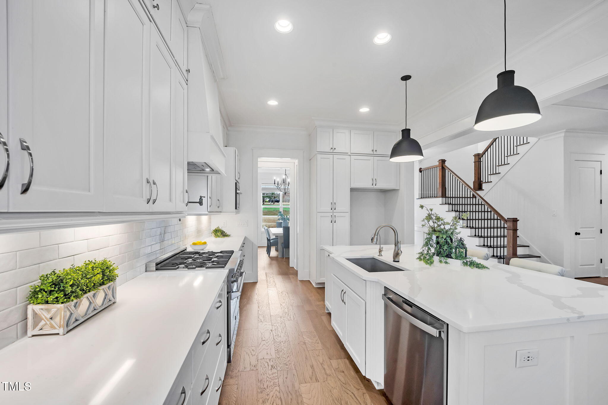 8201 Southmoor Hill Trail