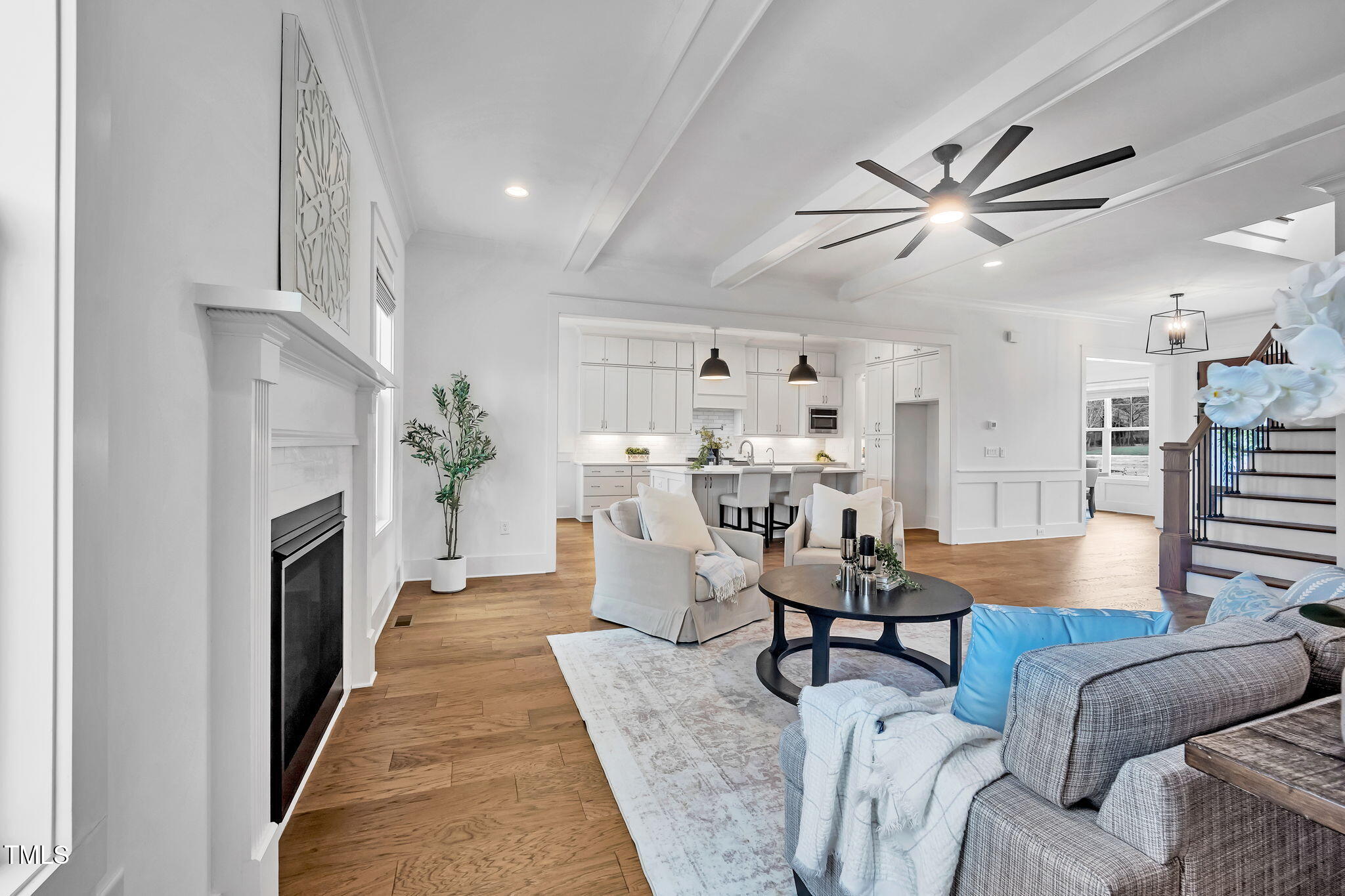 8201 Southmoor Hill Trail
