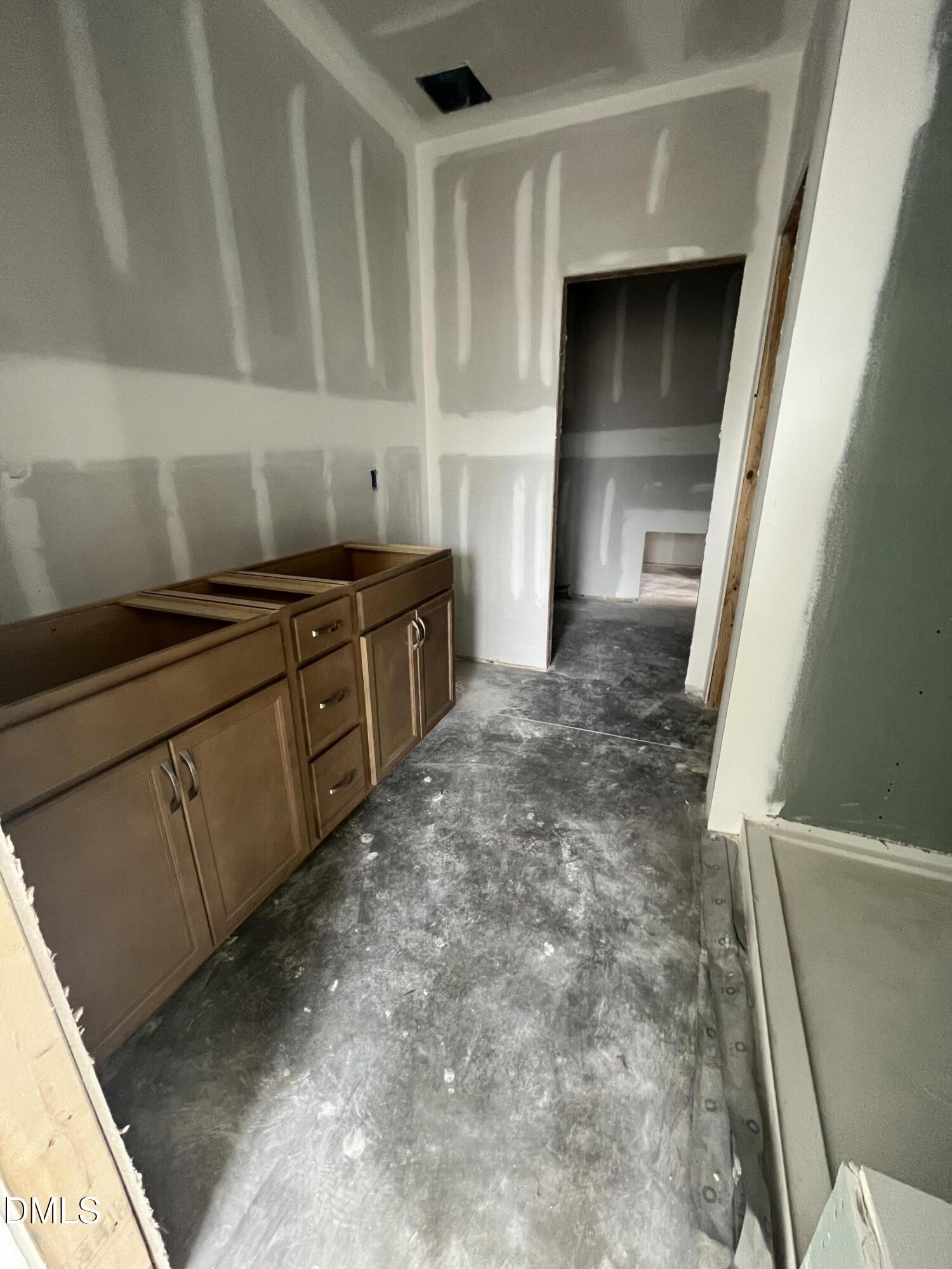 1118 Bell Heather Road 68