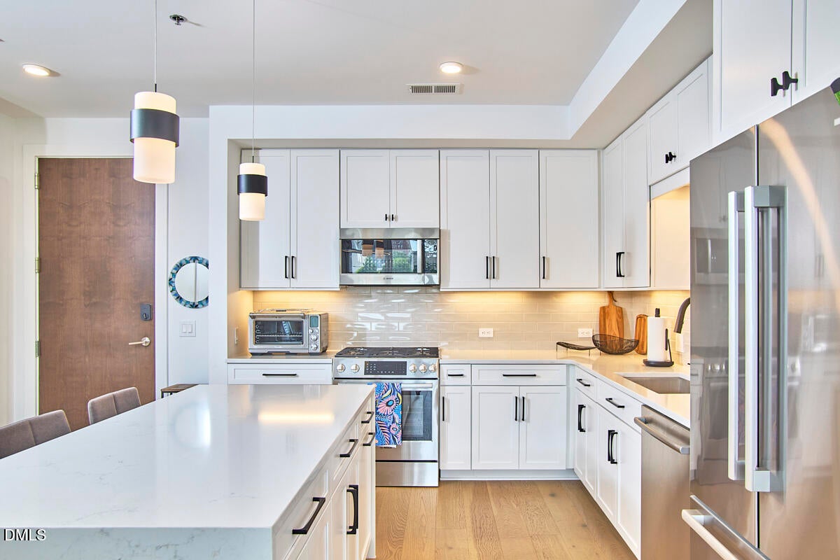 214 Hunt Street 510