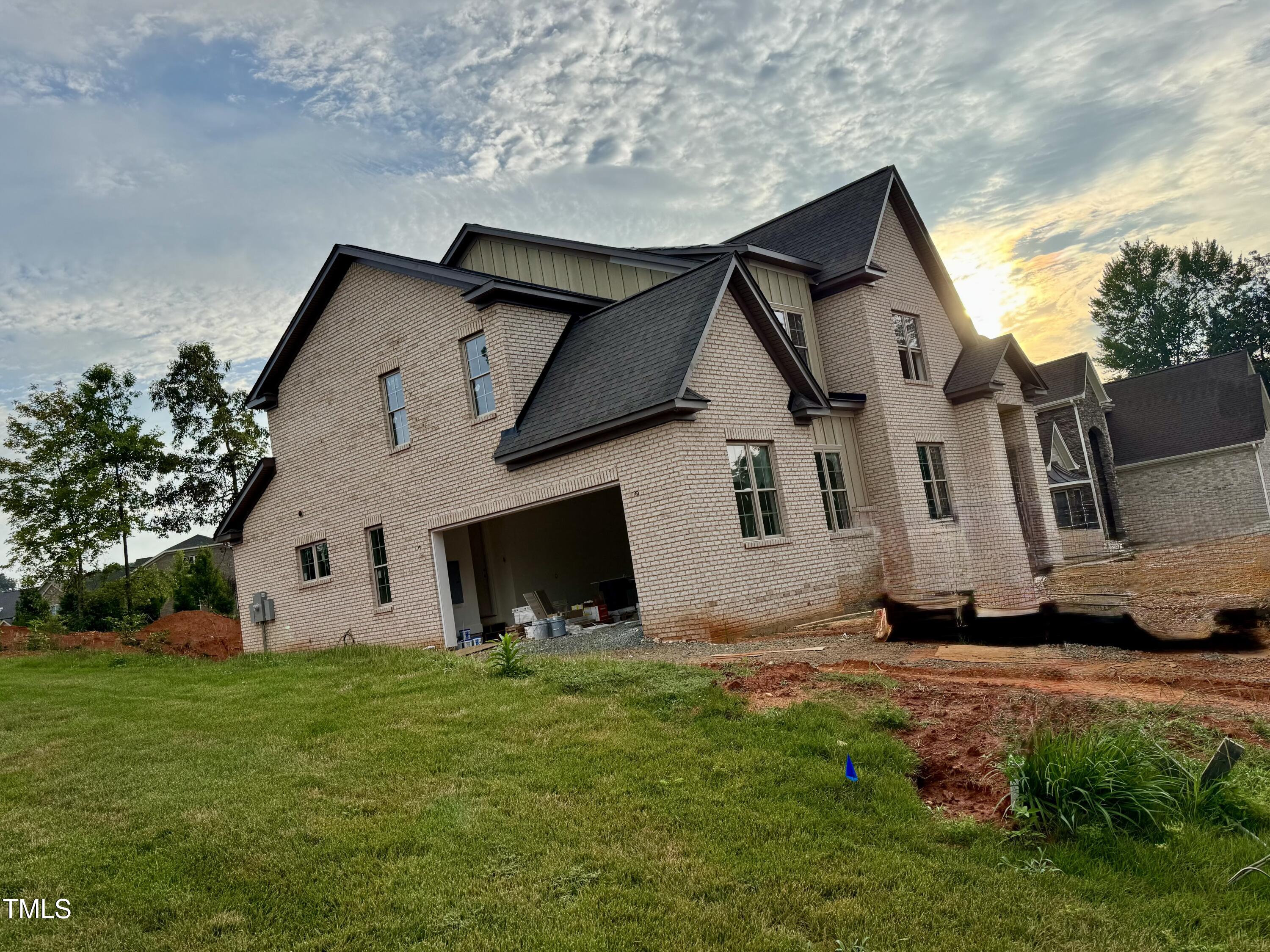 1150 Lochshire Drive