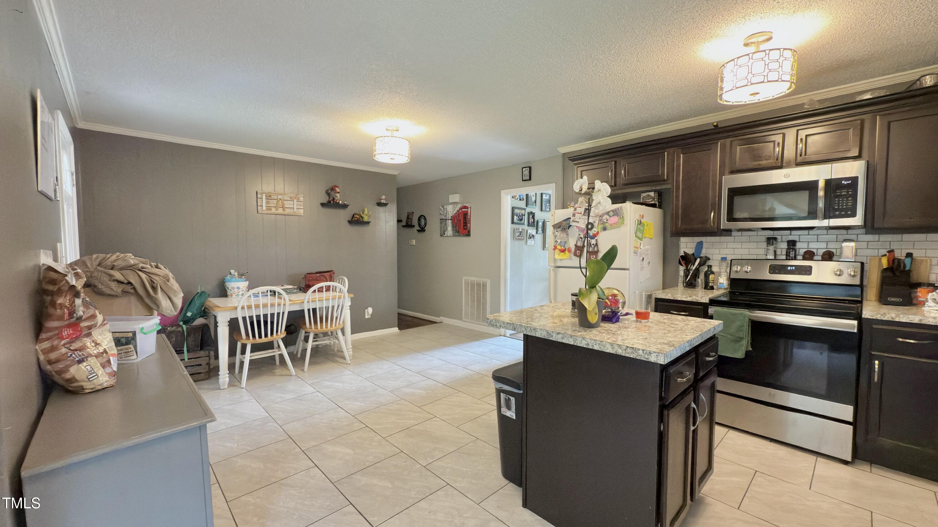 2155 Qualiridge Drive