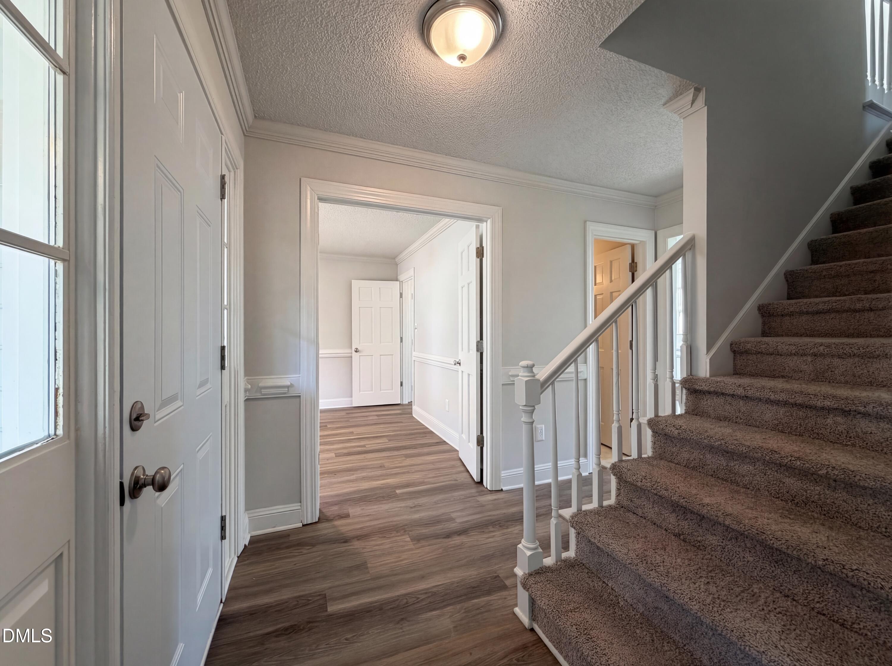 8612 Clovehitch Court