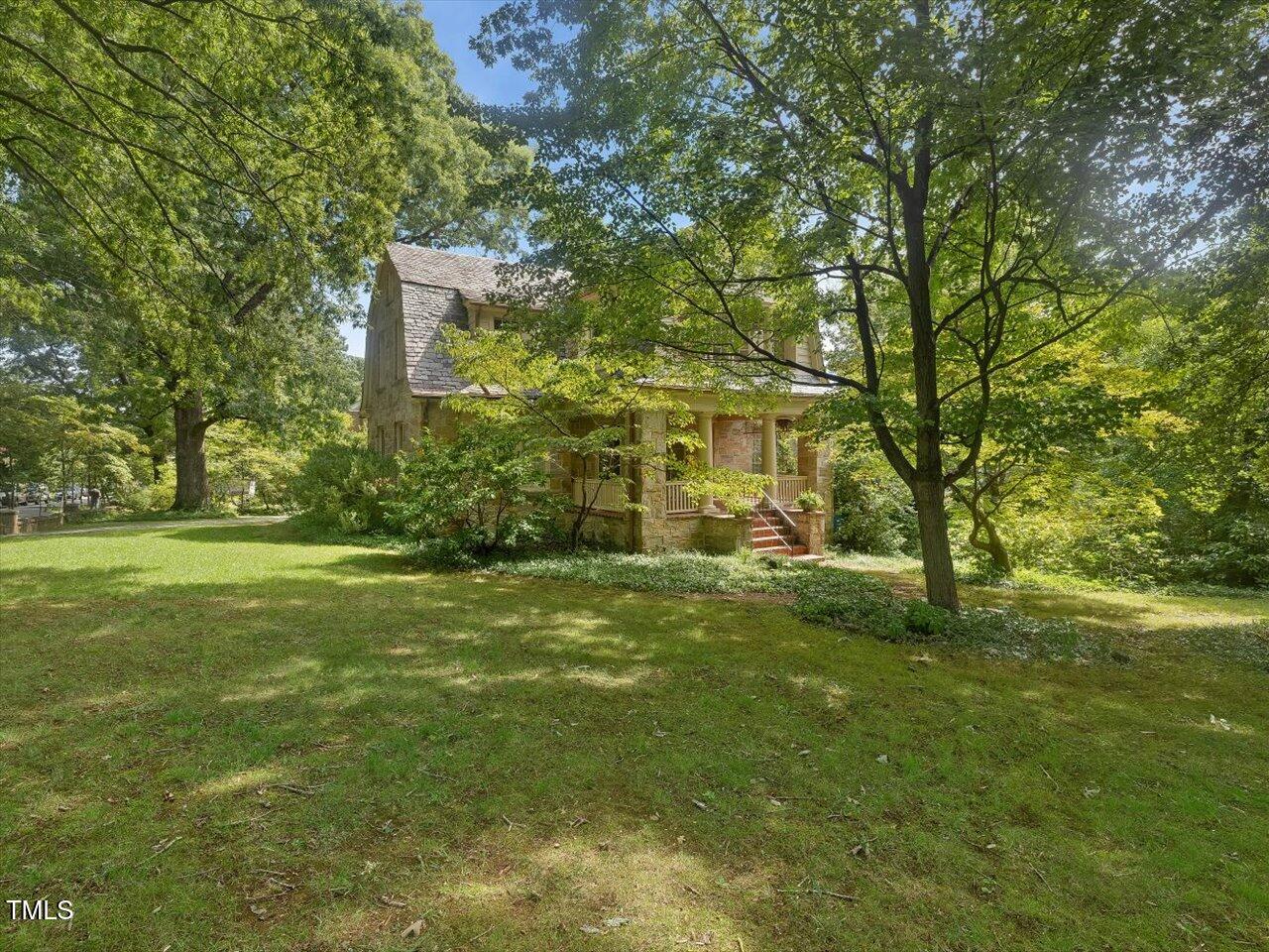 216 + 204 Hawthorne Road