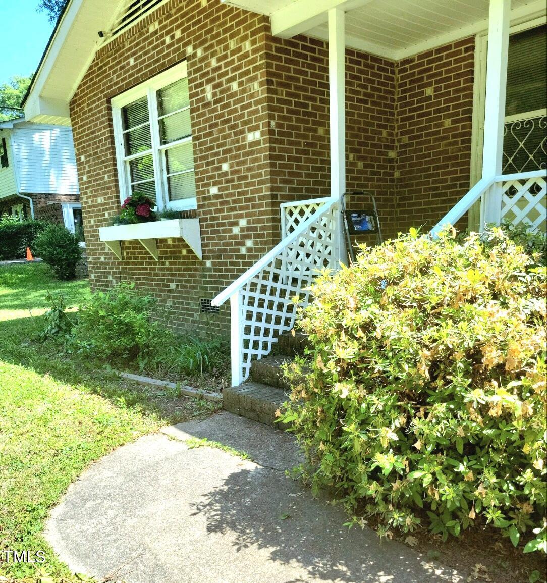 323 Ranch Farm Road