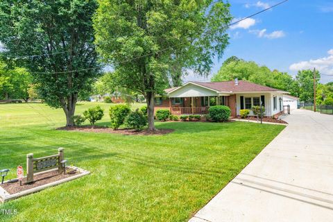 2925 Redwood Road Durham NC 27704