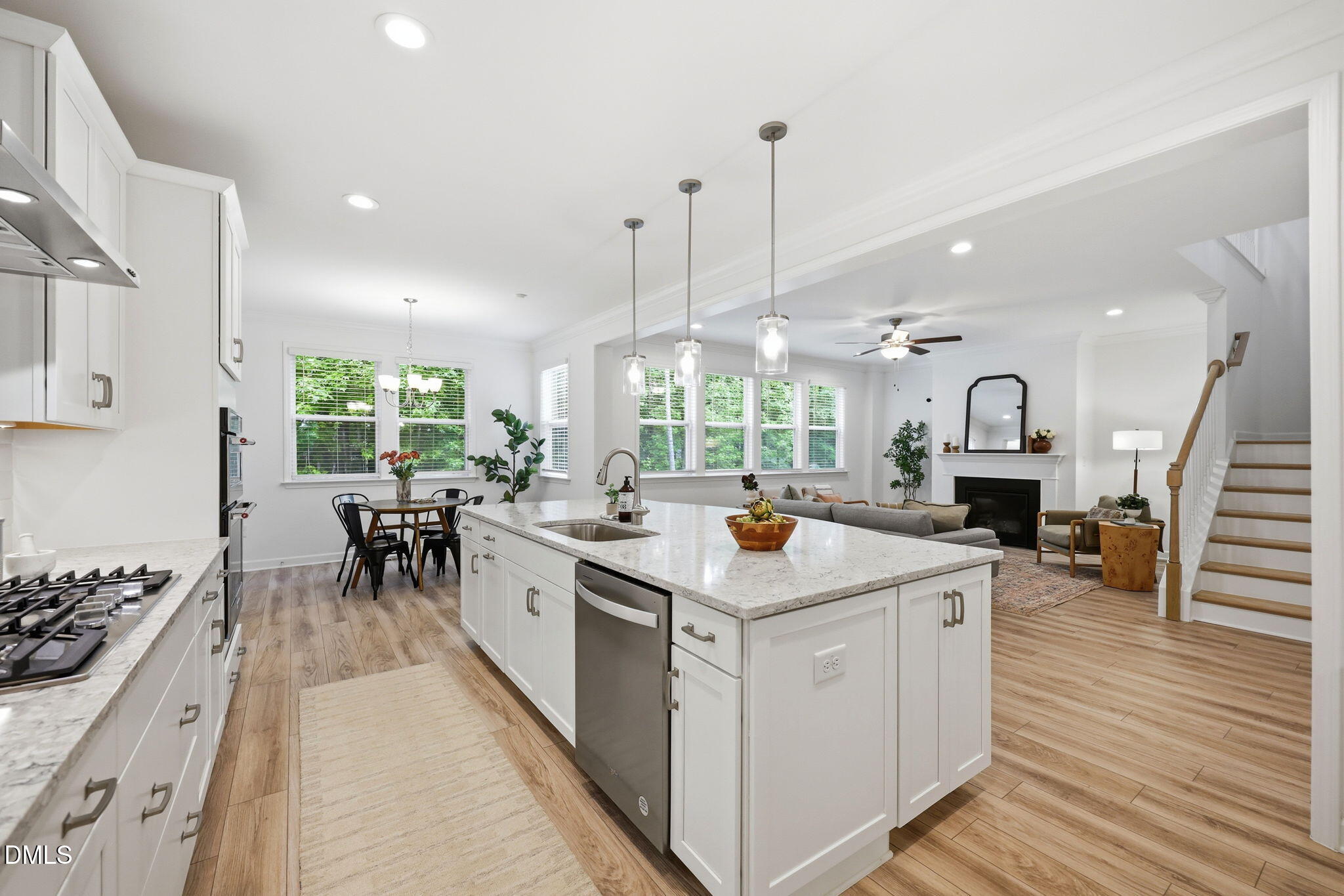 1121 Manchaca Loop