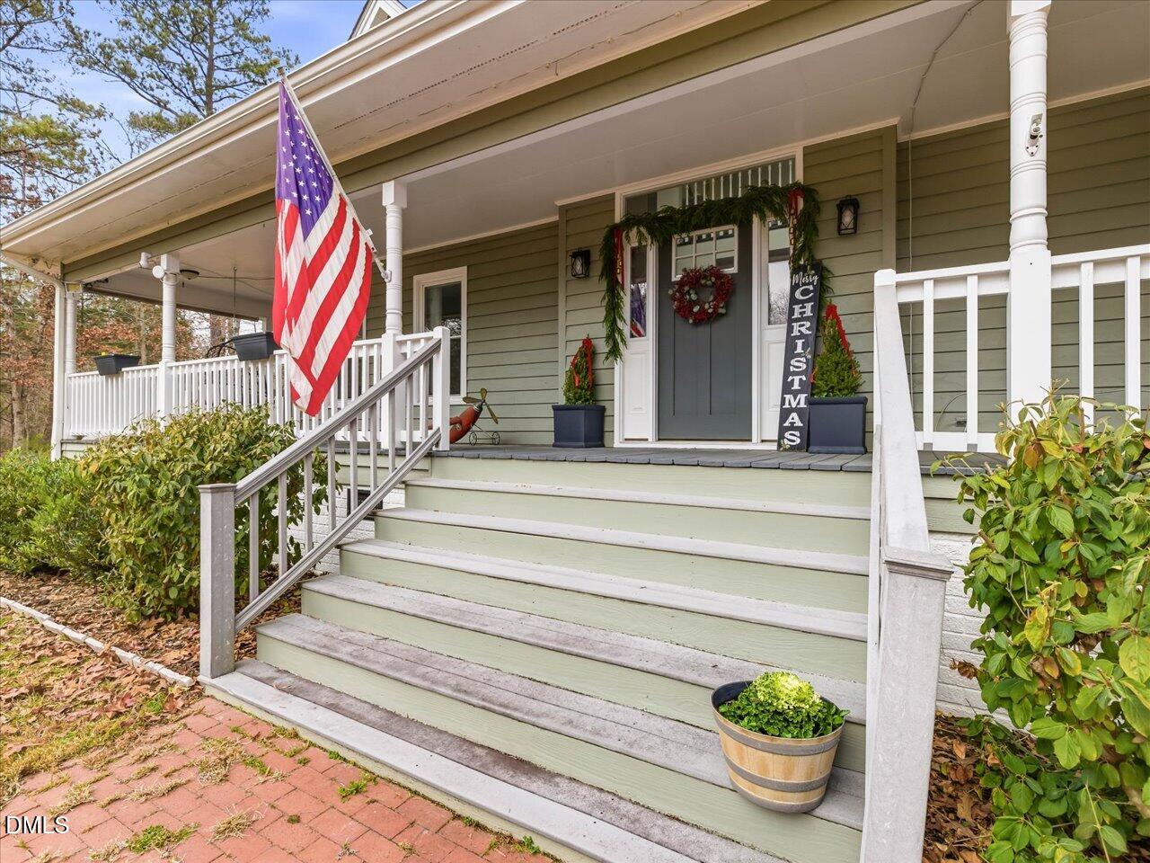 274 Powers Country Lane