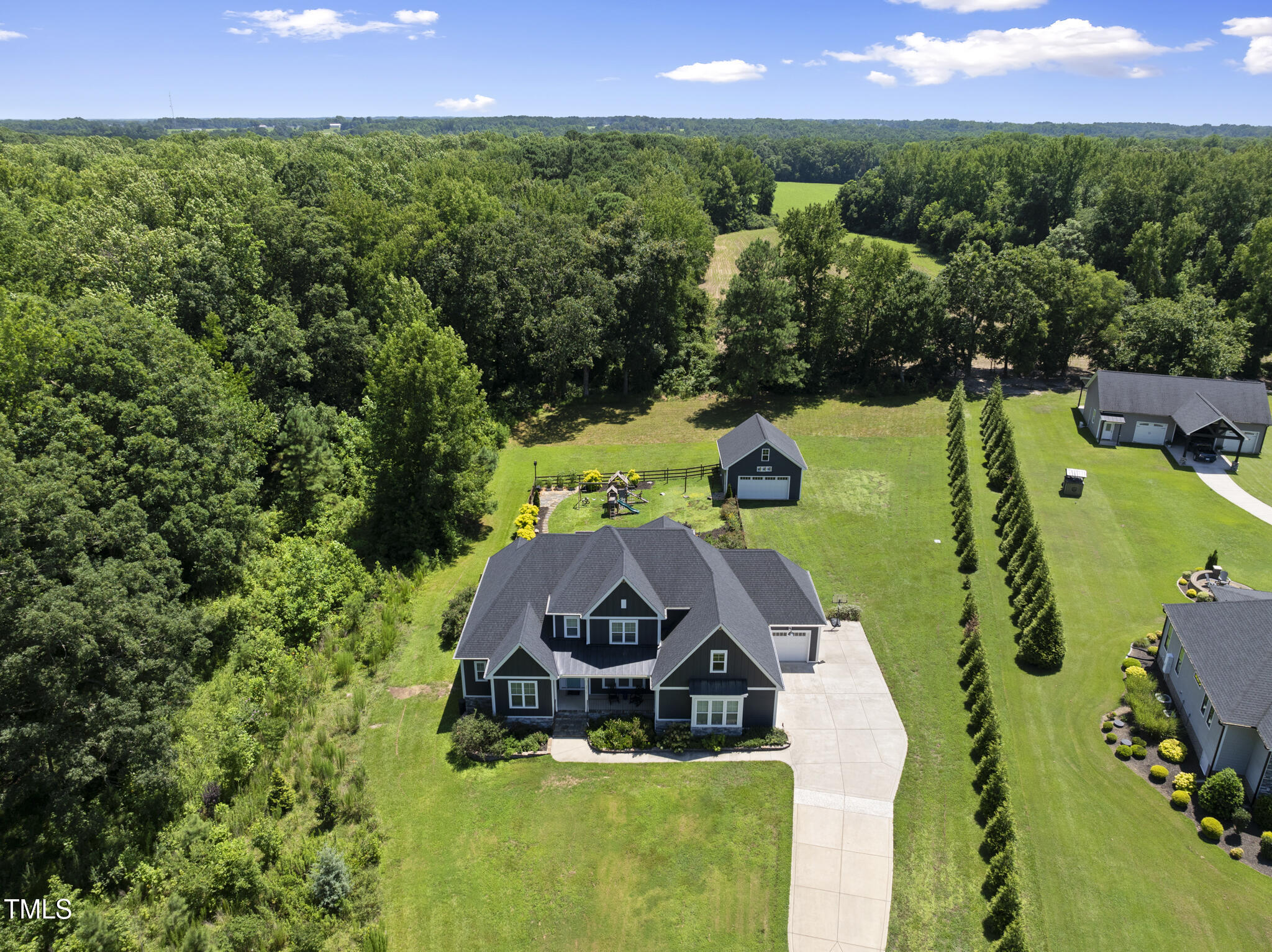 2416 Eddie Howard Road