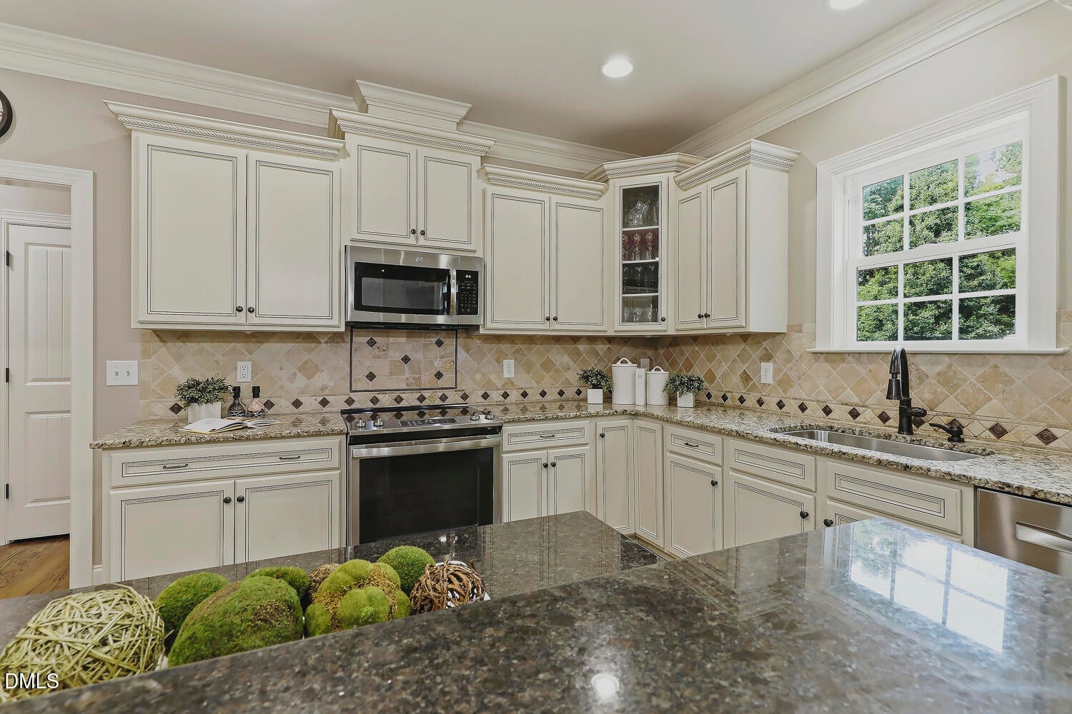 5916 Rounder Lane
