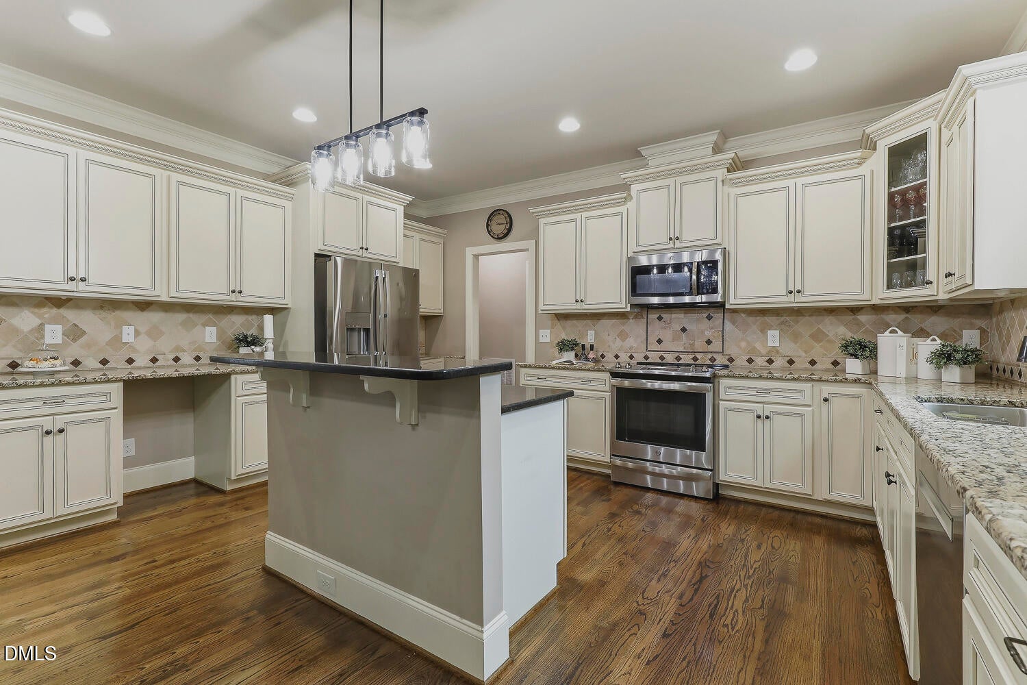 5916 Rounder Lane