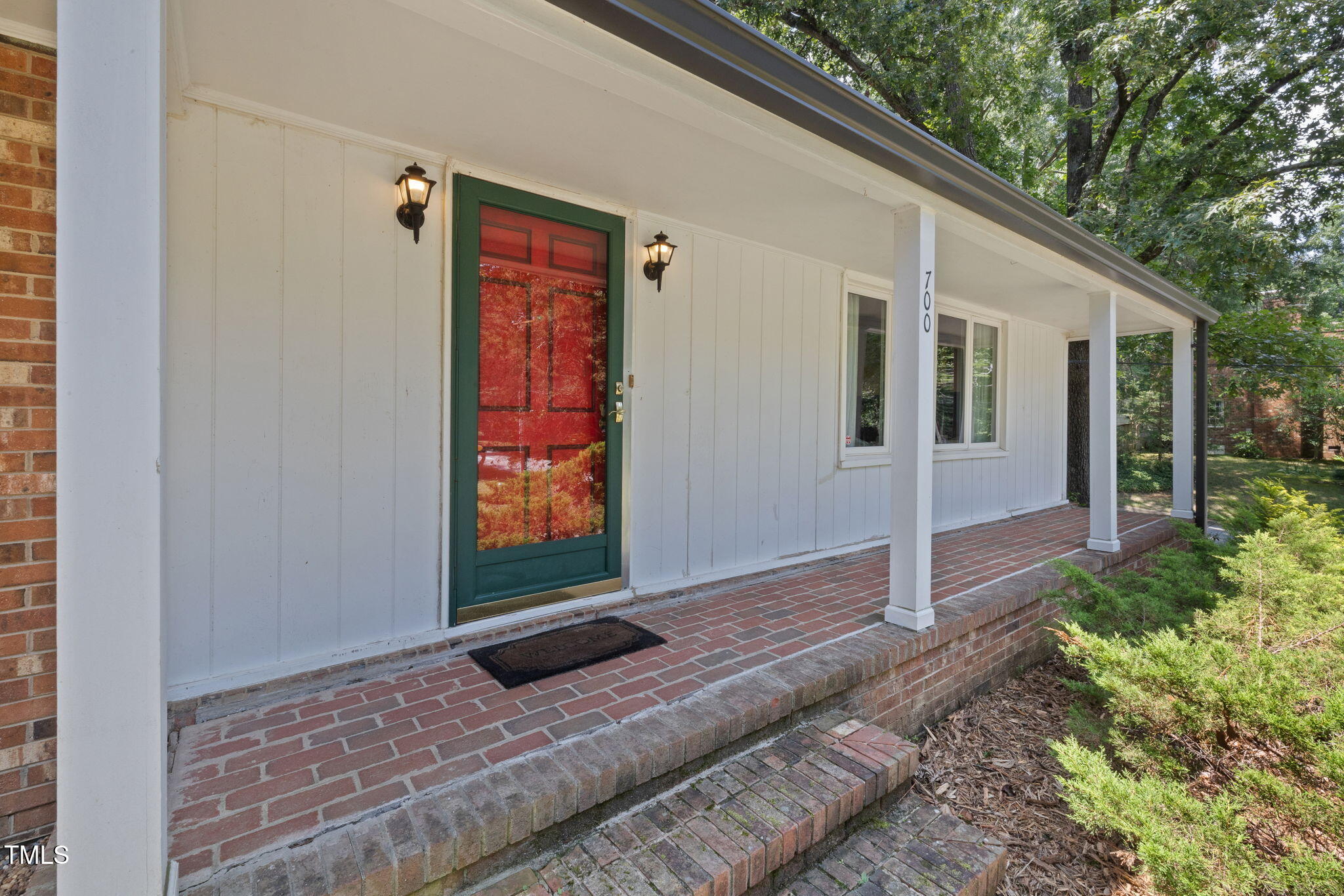 700 Tinkerbell Road