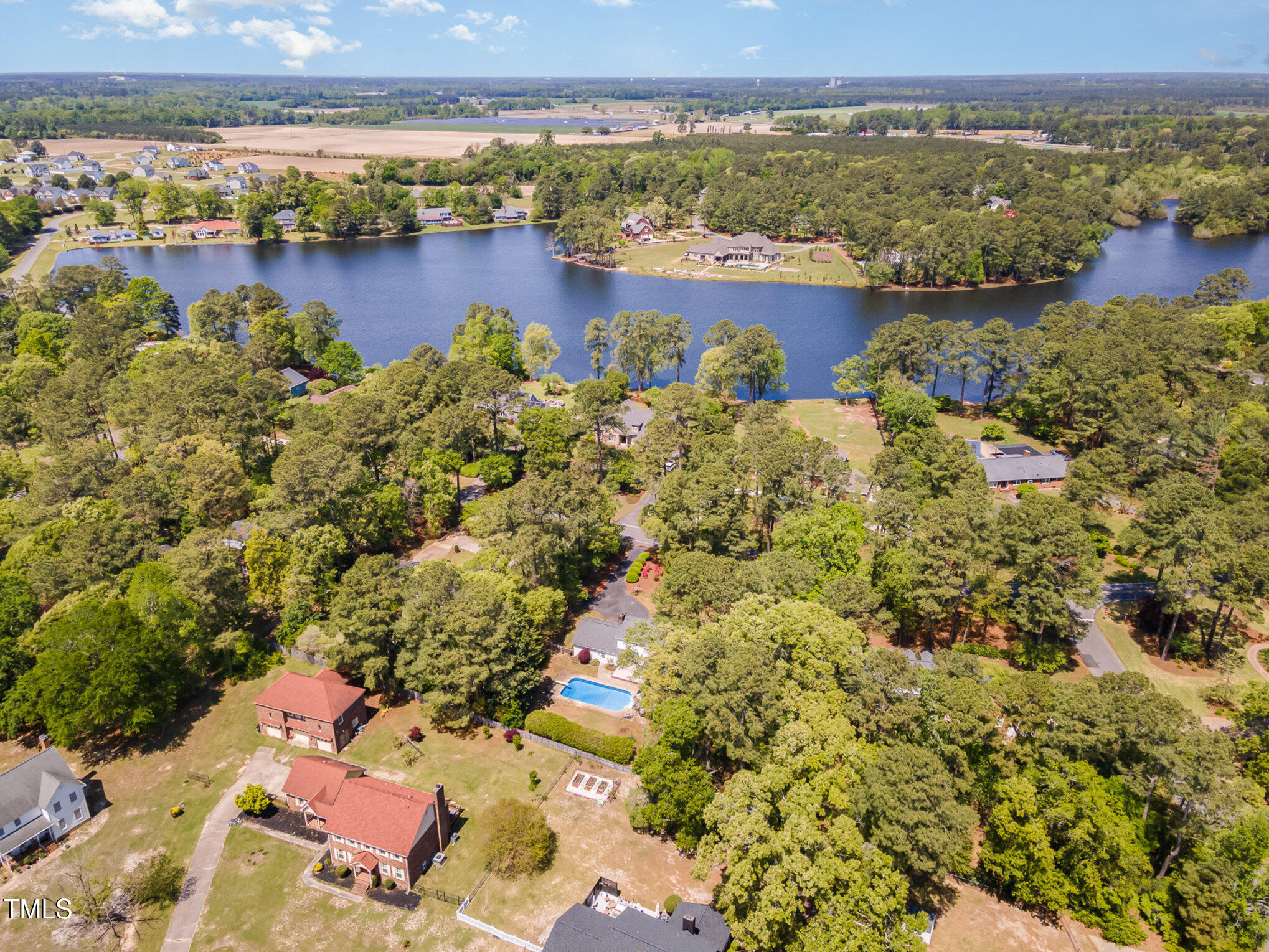 302 Walnut Creek Drive