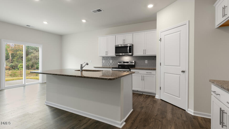 1453 Carisbrooke Drive